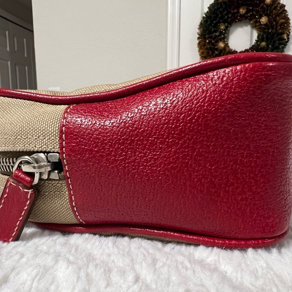Authentic Prada Pouch in Red Leather and Canvas - Picture 6 of 10